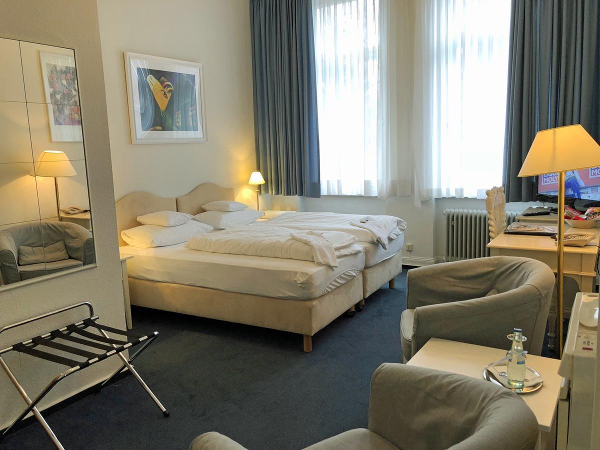 Hotel Am Hohenzollernplatz Бонн Екстер'єр фото